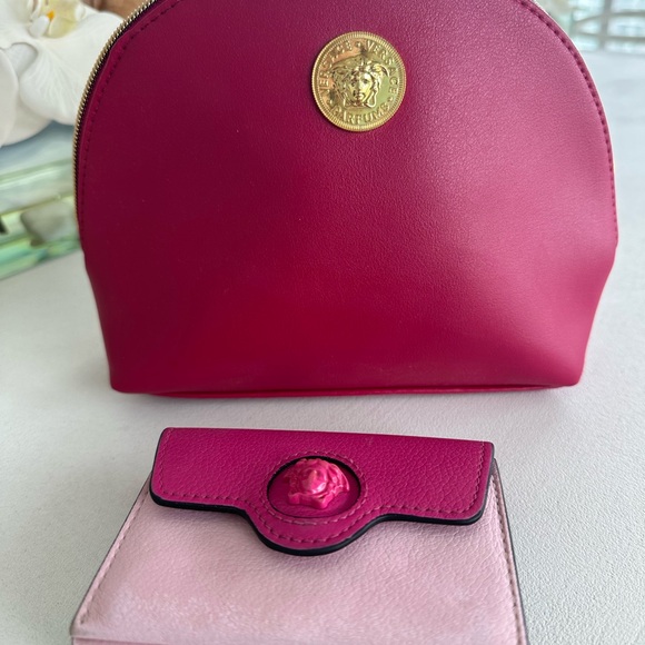 Versace Pink Women's Wallet and Toiletry Bag Set - Picture 4 of 5